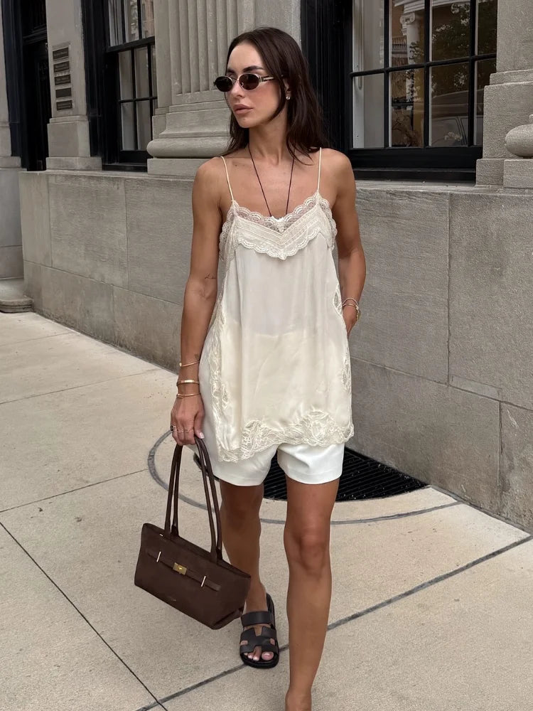 Top de Alça Fina com Renda – Lune